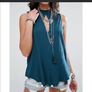NWOT Free People Faye Keyhole Top szS